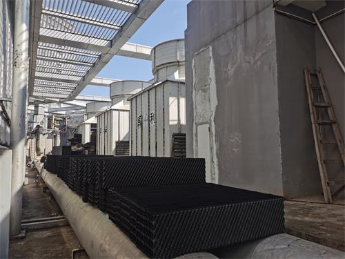玻璃鋼冷卻塔是怎么工作的,圓形玻璃鋼冷卻塔填料