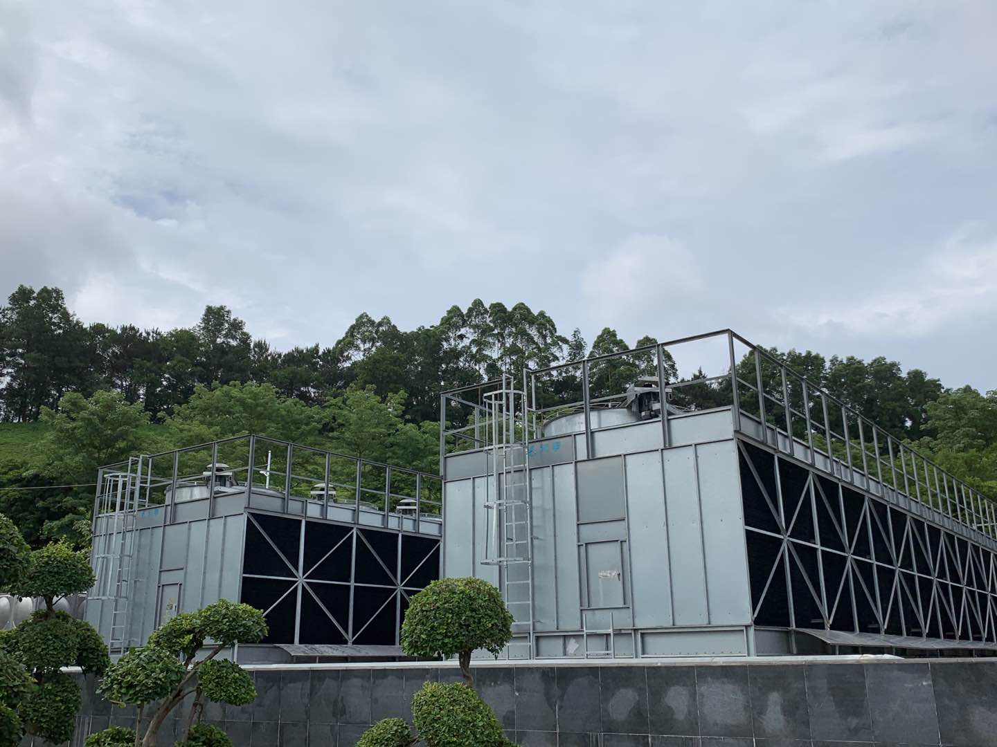 方形涼水塔的清潔工作和重要,方形涼水塔結構圖