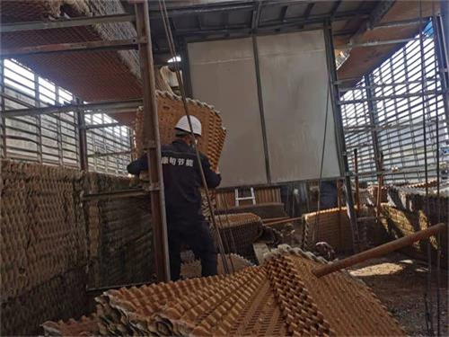 冷卻塔表面如何進(jìn)行防腐處理,冷卻塔如何清洗
